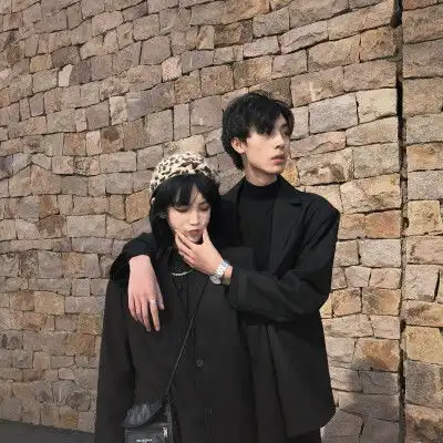  情侣甜蜜每一天