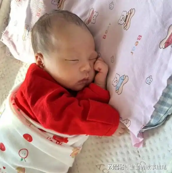  宝宝喝奶就哭,除了口腔溃疡,可能隐藏这4个原因