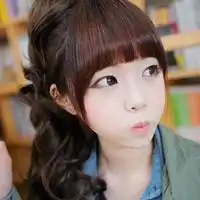  求情侣头像女的另一个
