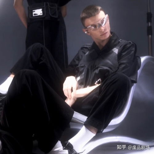  求暗黑系情侣头像好看一点的