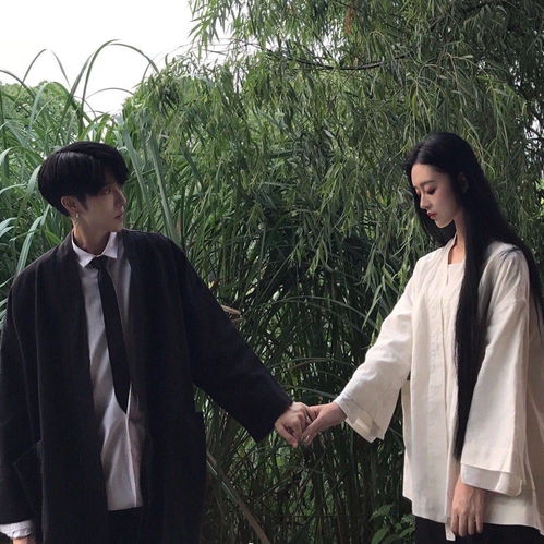  情侣头像从校服到婚纱,从青丝到白发