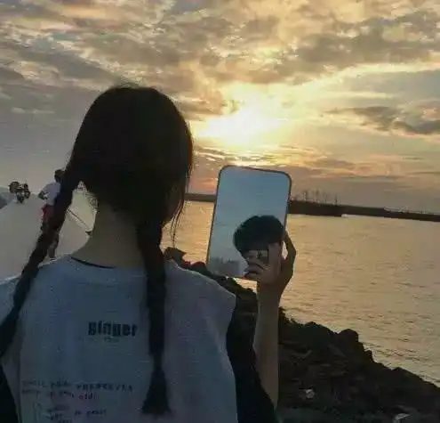  vip超燃情侣头像愚蠢的弟弟,想要杀我的话,就苟活下去