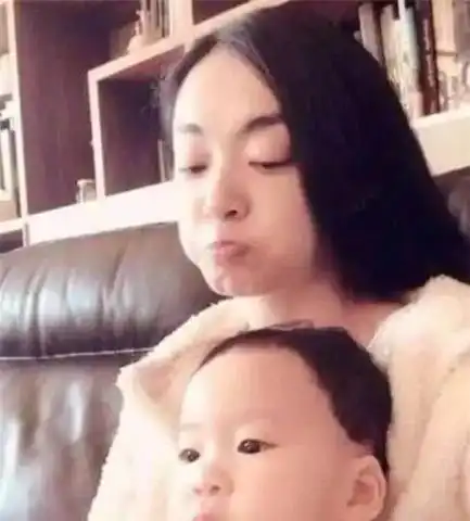 周星驰头像情侣美照