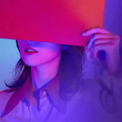  溺毙一对两张时尚潮流真人情头.情侣头像我要个性网