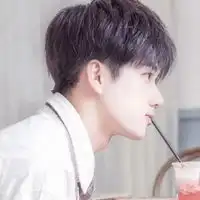  网上很火的情侣头像最近很火的网图情侣头像