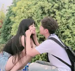  12句比我爱你强10000倍的走心情话,聊到ta浑身颤抖