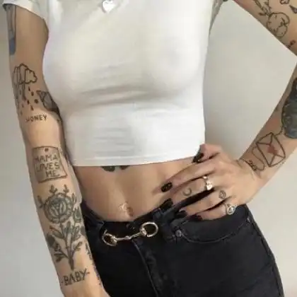  高清部位情侣头像一男一女分开,看不到有脸不露脸的