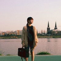  情感女生头像如若生命仅剩一人喝彩
