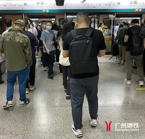  地铁里情绪易怒症真的要不得