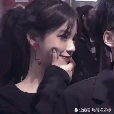  女生睡前才不想听晚安,试试这3句,句句撩到她腿软