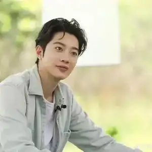  热搜爆了男星头像变黑突然宣布