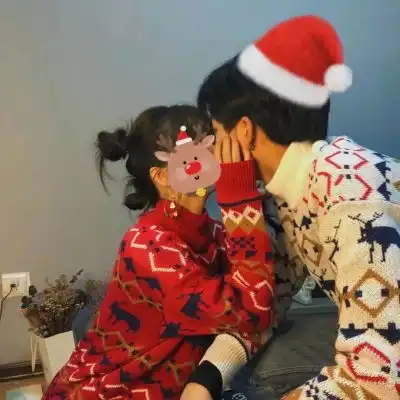  念七一对两张情侣真人过年头像