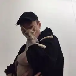  头像岁月是把杀猪刀可是他拿丑的人一点办法都没有