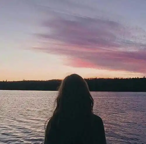 在身边活在当下,幸福知足 在身边活在当下,幸福知足