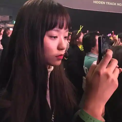  女生头像丨如何让你听见我,在你转身之后影子