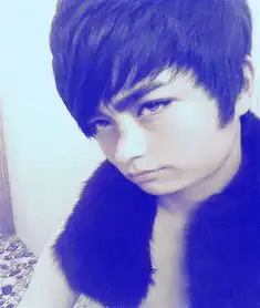  如果我追他你们觉得有戏吗女的是我男的是他虽然他很有名是个网络红人叫优柔君宋瑞但是以我的条