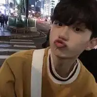  2018最火微信头像男成熟孤独