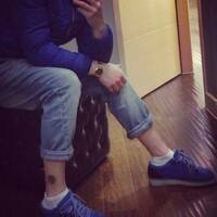 情侣头像真人不露脸靠墙