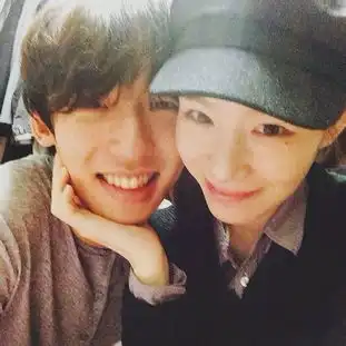 新生代情侣空间图片伸手触摸他会将我烫伤 新生代情侣空间图片伸手触摸他会将我烫伤