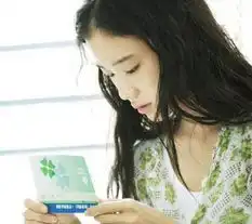 老君山红帽女情侣头像赵