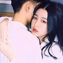  头像真心很贵,别去爱一个不回你信息的人