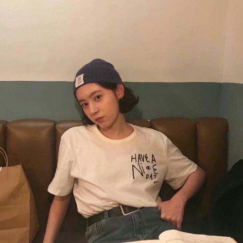  短发女头