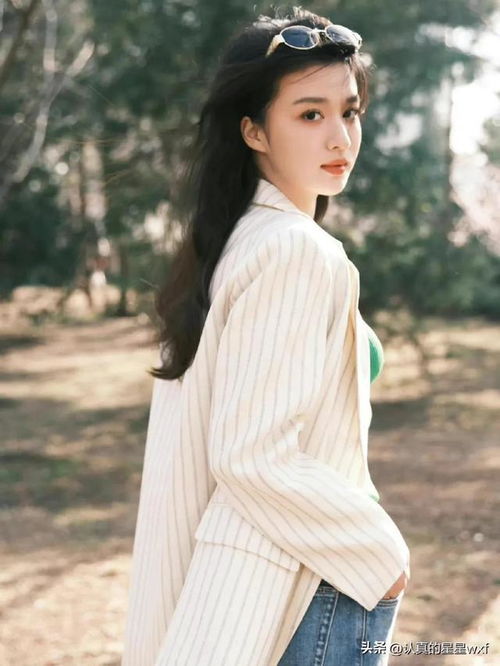  港风氛围感大美女王楚然
