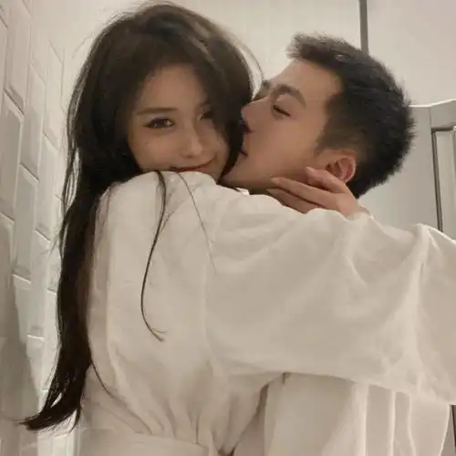 听说很多人喜欢看情侣头像啊