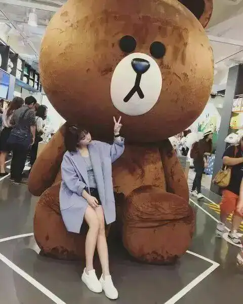  我需要三个女生闺蜜头像,一个一张,不带字,不要头像是同一个人,谢谢大神