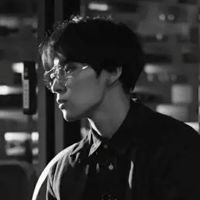  头像真人男生帅气黑暗的男人真人头像