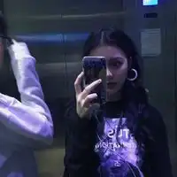 谁知道这个情侣头像的另外一张 谁知道这个情侣头像的另外一张