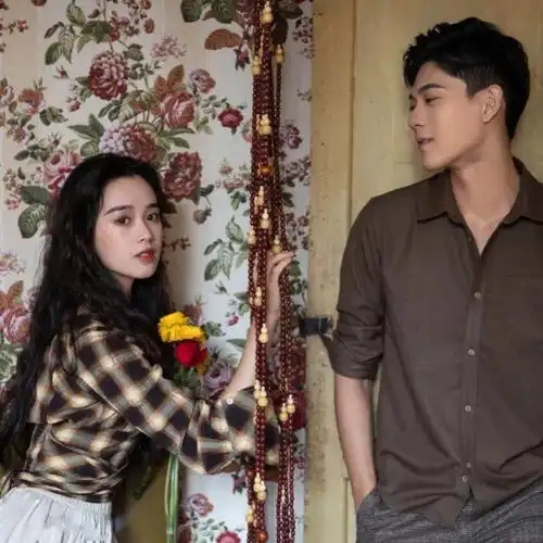 cp头像发了会挨揍的朋友圈文案 cp头像发了会挨揍的朋友圈文案