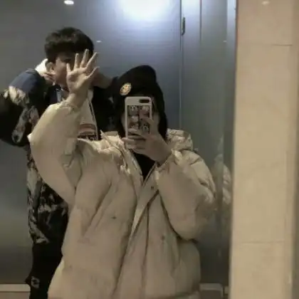 超好看的情侣头像一对两张,每张两个人的 超好看的情侣头像一对两张,每张两个人的