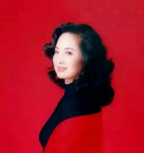  这十二位电影明星,曾经红极一时,如今你还记得她们吗