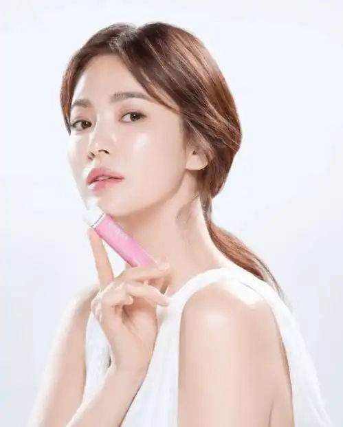 老君山红帽女情侣头像三张