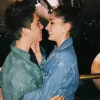  欧美好看微信情侣头像微信头像图片大全