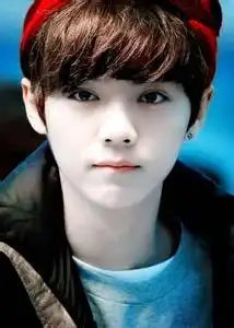  求下面这张图片的的原图,也就是高清不加字的图片,急求感谢