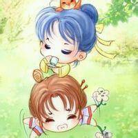  求一张女生白色衣服踮脚,抓男生衣服接吻的图片