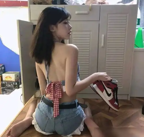  女生一边骂一边学,绿茶纯欲风变潮流,殊不知半藏森林悄悄变了这