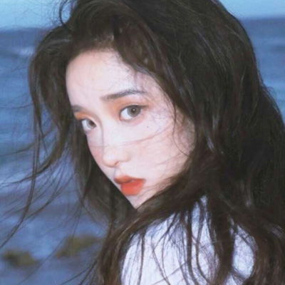  很丧的头像女生真人图片很丧的女生使用的头像