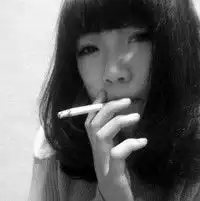  qq伤感颓废女生头像