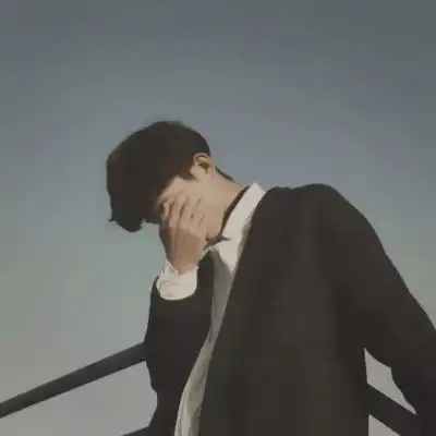  单人情侣头像一人一张超级隐蔽的情侣头像真人