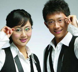  杨紫手扶大肚,高调现身高级酒店张一山我将要当干爹了