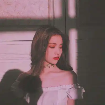 头像女霸气冷酷无情戒烟戒酒也不戒你 头像女霸气冷酷无情戒烟戒酒也不戒你