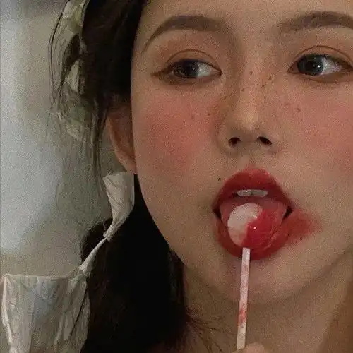  60张超甜超暧昧的情侣头像,撩到腿软