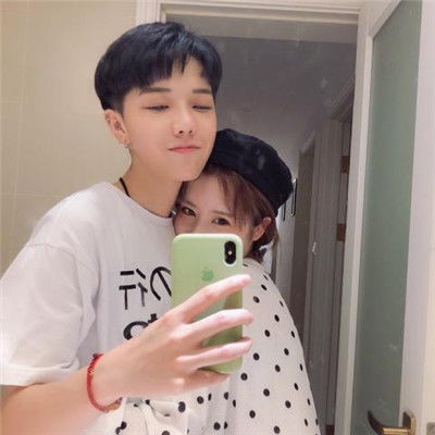  女生清晨发来早啊,傻孩子才回早,渣男3句话哄上天