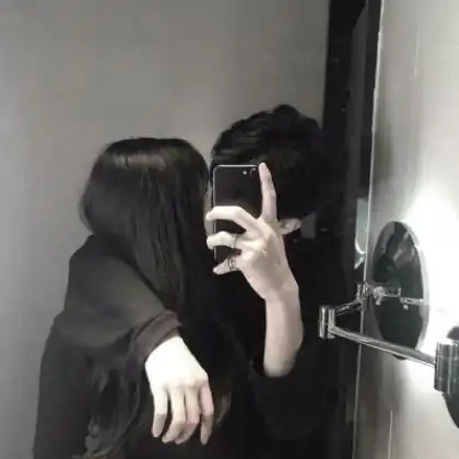 超甜情侣头像一半一张双