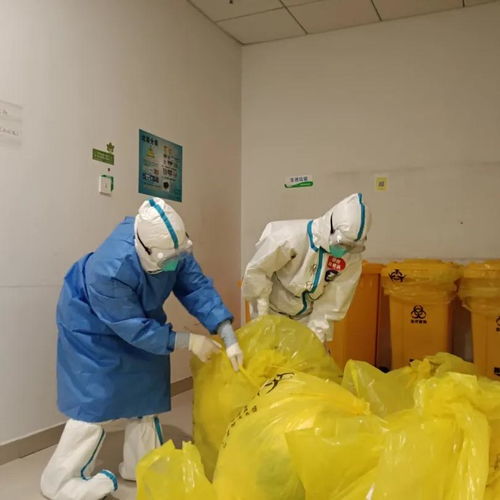  抗疫有我他们以不近人情的感控管理筑起院感防护墙