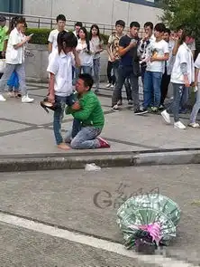  盘点世间奇葩情侣网友都是脑残患者
