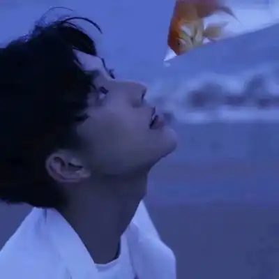  深夜看了会流泪的句子,伤感走心,只想大哭一场